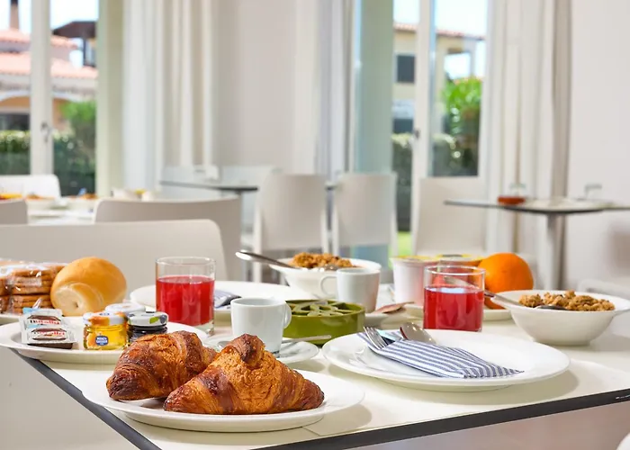 Isa - With Panoramic Swimming Pool In Just 850 Mt From The Sea Szálloda Porto San Paolo