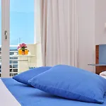 Isa - With Panoramic Swimming Pool In Just 850 Mt From The Sea Hotel