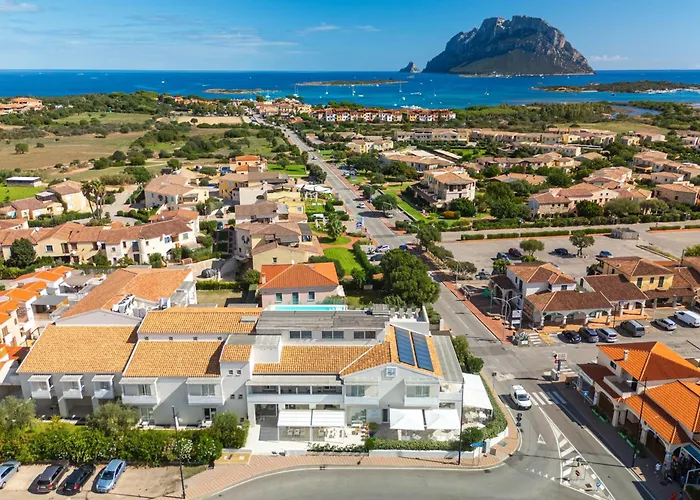Hotel Isa - With Panoramic Swimming Pool In Just 850 Mt From The Sea Porto San Paolo (Sardinia)