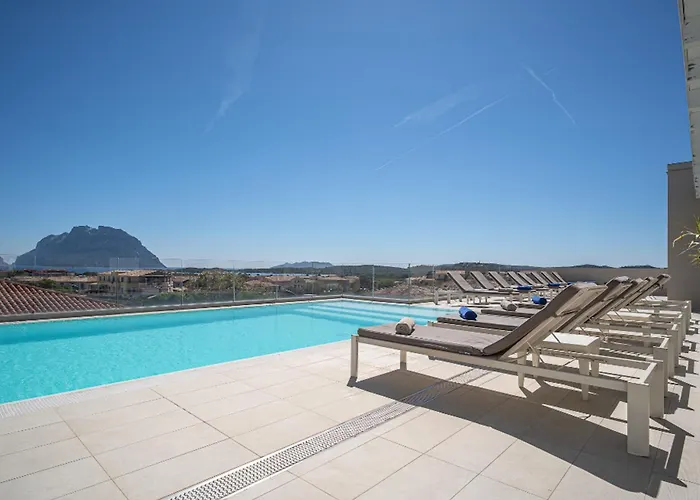 Isa - With Panoramic Swimming Pool In Just 850 Mt From The Sea Porto San Paolo (Sardinia)